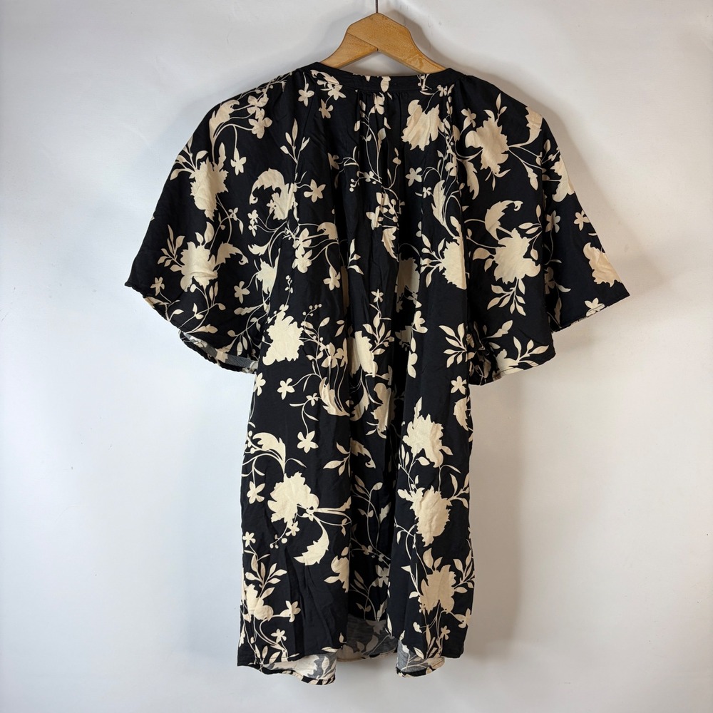 Ava & Viv Blouse Women 2X Black Floral Flutter Sleeve Rayon Blend Top - Picture 4 of 8